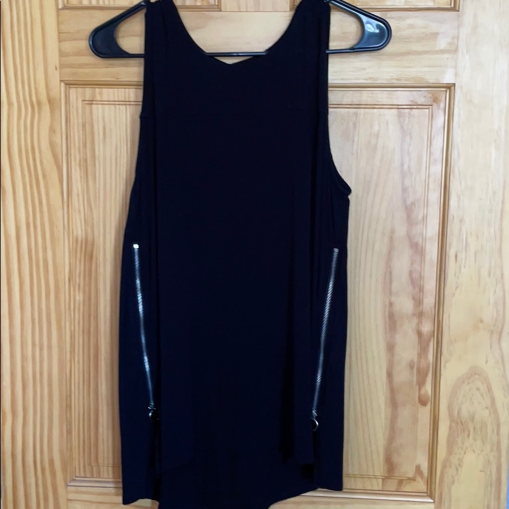 Sleeveless top